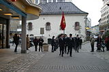 Murhvelvingen og Nordnæs Batailloni Strandgaten. Foto: Nina Aldin Thune, 2005