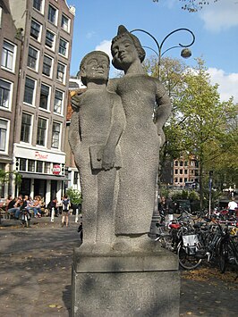 Woutertje Pieterse en Femke (standbeeld in Amsterdam)