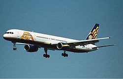 Eine Boeing 757-300 der ATA