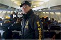 U.S. Marshal bei einem Flug des JPATS