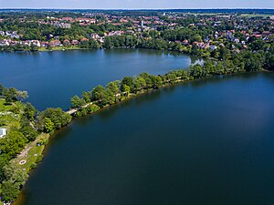 Kleinbahndamm durch den Küchensee