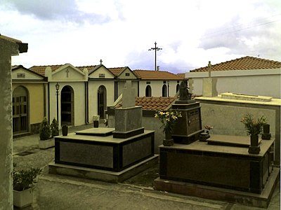 Grüfte auf einem kalabrischen Friedhof