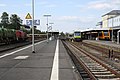 Bahnhof Weiden mit Agilis-Triebwagen aus Bayreuth auf Gleis 3, links ein Müllzug aus Schwandorf