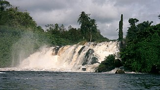 Die Lobé-Wasserfälle