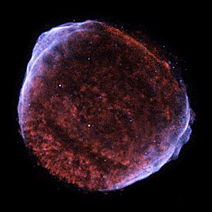 Überrest der Supernova 1006, vom Chandra-Satellitenteleskop im Röntgenlicht fotografiert