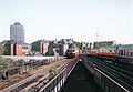 Östliche Bahnhofseinfahrt mit S-Bahn-Zug der BVG, 1986