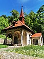 Gruftkapelle im Park Ramholz