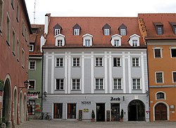 Haidplatz nördliche und südliche Randbebauung (Bruderhaus Nr. 2)