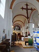 Klosterkirche Osterholz, 1186–1197: Sicht Chor zur Non­nen­em­pore (links), heute Orgel­empore; rechts nach­refor­ma­to­rische Gemeinde­empore
