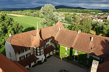 Kloster Gottstatt, im Hintergrund die Aare