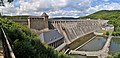 Staumauer mit Schloss Waldeck im Hintergrund