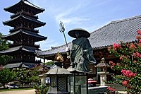 Świątynia Motoyama-ji, pomnik Kōbō Daishi (Kūkai), Mitoyo, pref. Kagawa