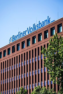 hochkantZentrale der Berliner Volksbank in Berlin-Tegel, Aufnahme vom Juni 2016