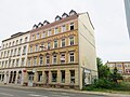 Mietshaus in halboffener Bebauung