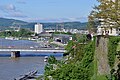 Blick vom Schloss zum Lentos Kunstmuseum