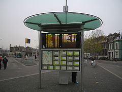 Dynamisch reizigers­informatiesysteem aan een busstation