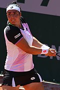 Unsz Dzsábir az első tunéziai teniszező, aki WTA1000-es tornát nyert, és 2022-ben két Grand Slam-döntőbe is bejutott.