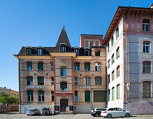 Eingang zum Café mit dem Shop