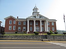 Russell County Courthouse in Lebanon