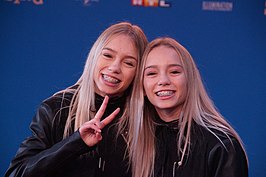 Lisa and Lena in november 2016