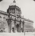 Mezzanin unter dem Kranzgesims (Berliner Schloss, historische Aufnahme)