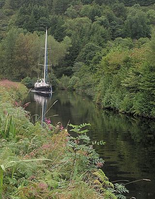 Yacht auf dem Crinan Canal