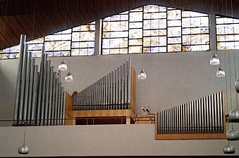 Orgel, erbaut von Eduard Hirnschrodt