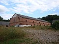 Wirtschaftsgebäude auf dem ehemaligen Gutshof (2010)