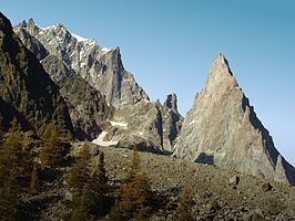 Aiguilles de Peuterey vanuit Val Veny