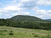 Blick vom Kleinen Auersberg nordostwärts zum Großen Auersberg