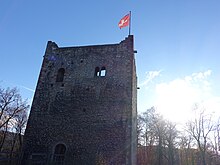 Vorderansicht der mittlere Burgruine Wartenberg