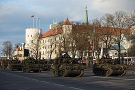 Lettische CVR(T) bei einer Parade