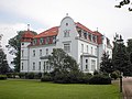 Gutshaus (Schloss) mit Resten eines Landschaftsparkes