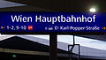 ÖBB-Bahnhofschild in neuester Ausführung