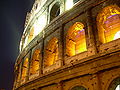 Colosseo illuminato contro gli abusi sui minori