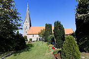 Kirche Borby mit Ausstattung