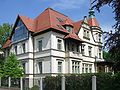 Villa J. Petersmann: Villa mit Villengarten und Nebengebäude