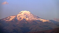 Zicht op de vulkaan vanuit Quito