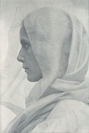 Amelia Van Buren: Frau mit Schleier, Photographie, um 1900