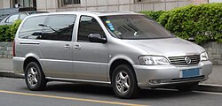 Buick GL8 (2000–2005)