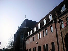 Artez Conservatorium afd. Zwolle (met daarachter de Broerenkerk)