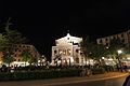 Der Gärtnerplatz bei Nacht mit dem Gärtnerplatztheater