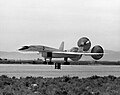 Die North American XB-70 verwendete drei Bremsschirme gleichzeitig