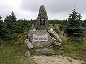 Das Körnerdenkmal auf dem Berg