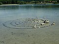 Spirale im Rhein vor der Insel