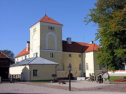 Livon Kalesi. 1832'de hapishaneye çevrilmiştir. Halen müze olarak kullanılmaktadır.