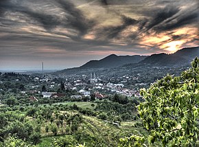 Vedere panoramică asupra orașului