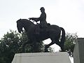 Picture of an equestrian statue featuring Ignacio Zaragoza dressed as a general.