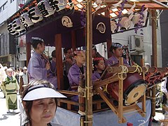 Musikwagen beim Sanja Matsuri (2006)