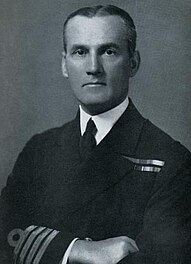 Official service photograph of Captain Kenneth Dewar in uniform and in a formal pose